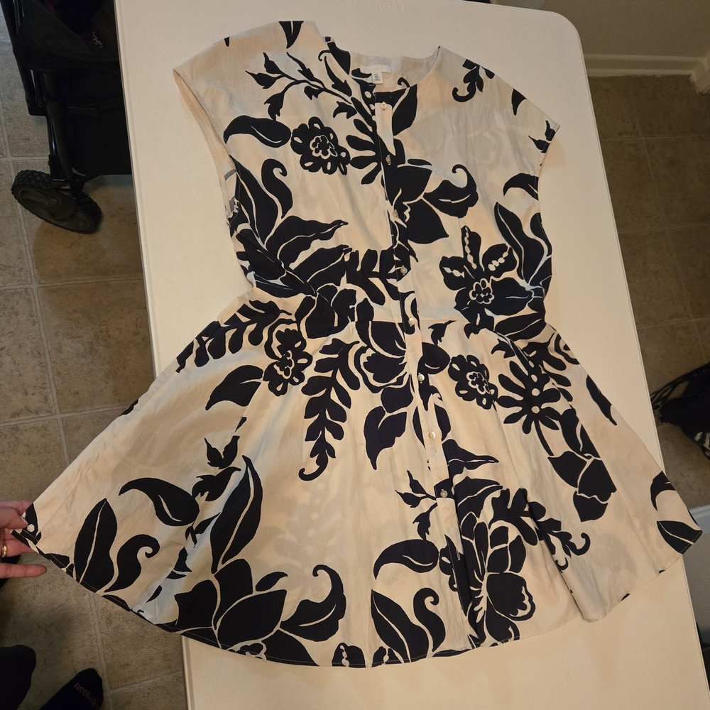 H&M Black and Cream Patterned Dress
